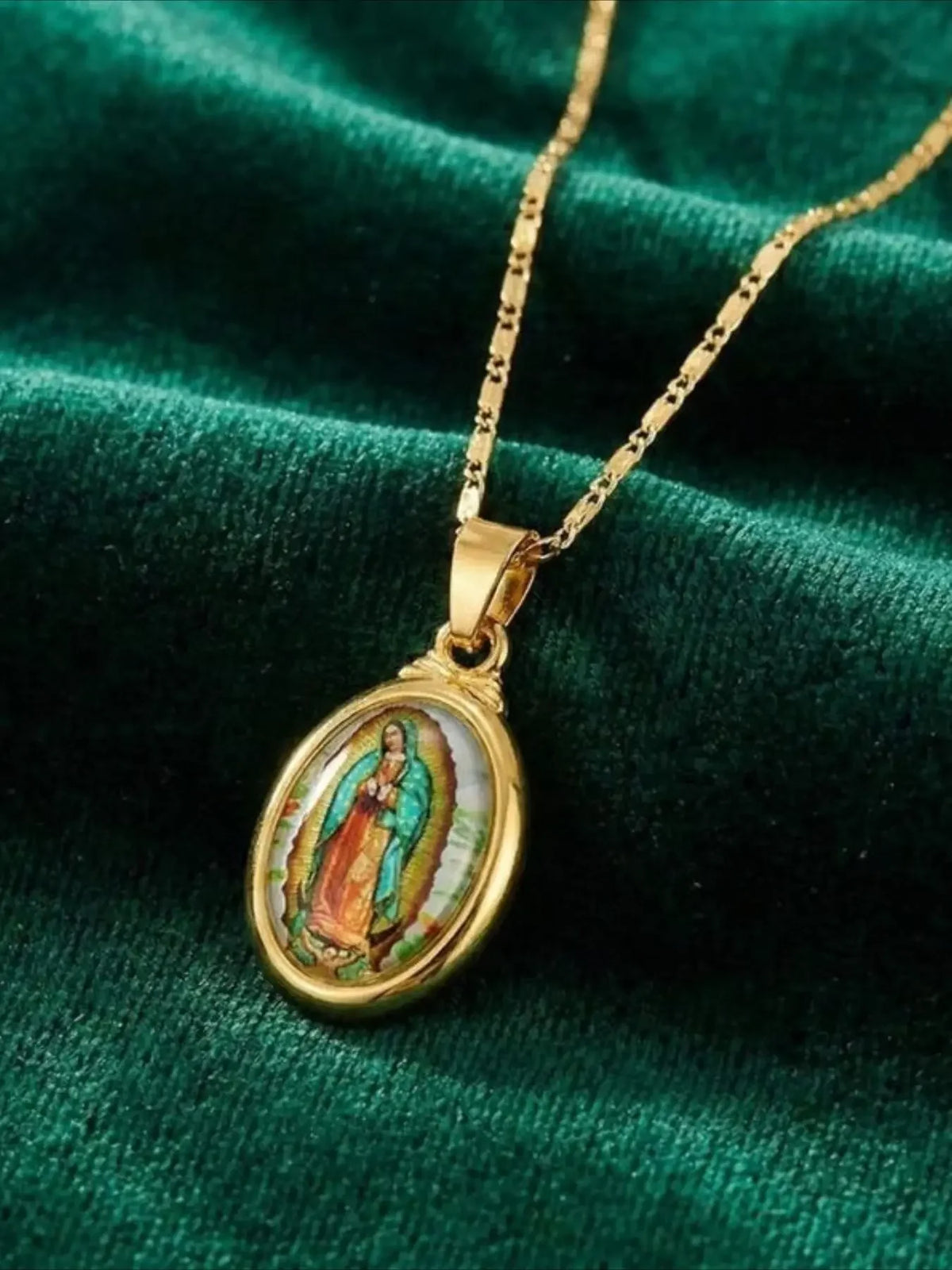 Virgin Mary Pendant Necklace Unisex Inspirational Faith Jewelry