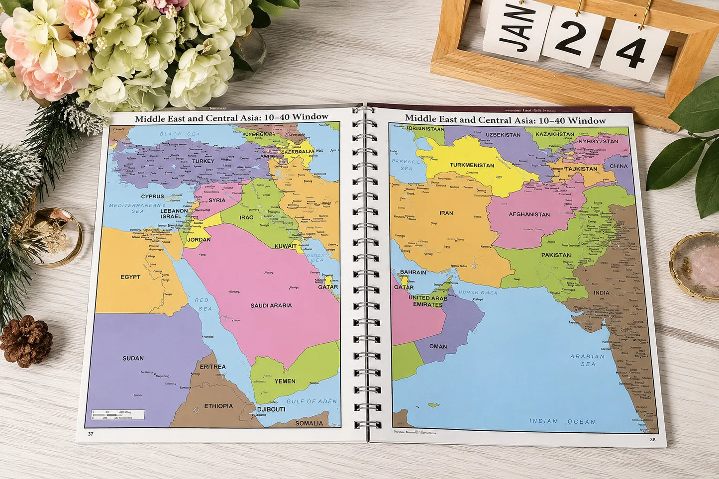 Spiral Bound Bible Charts Maps And Timeline Study Reference