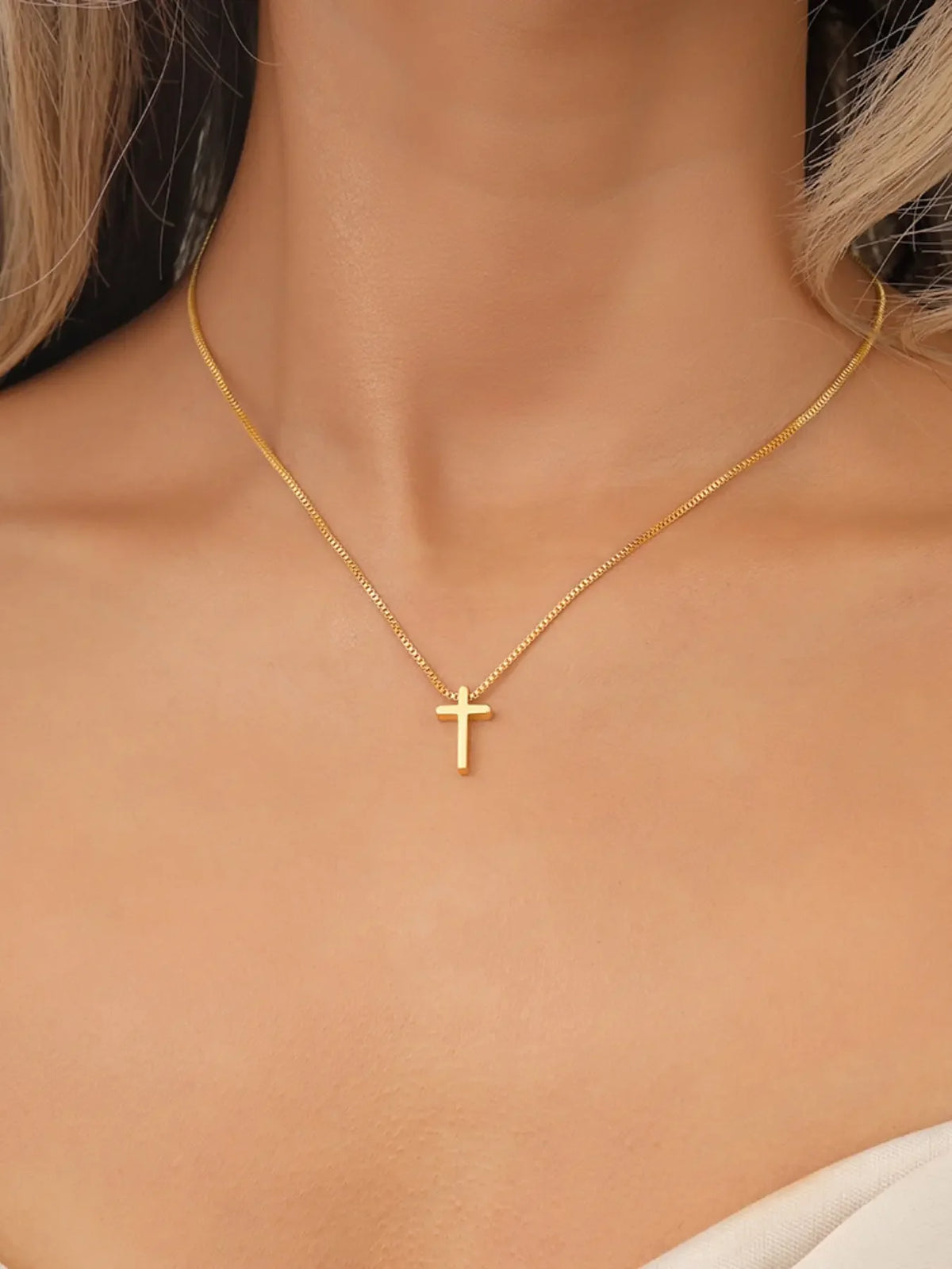 Women's Layered Cross Pendant Necklace With Elegant Side Design