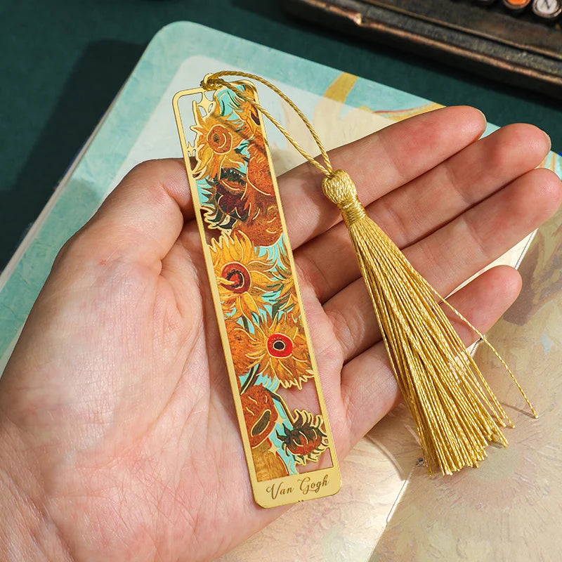 Retro Hollow Metal Bookmark Featuring Floral Painting And Tassel
