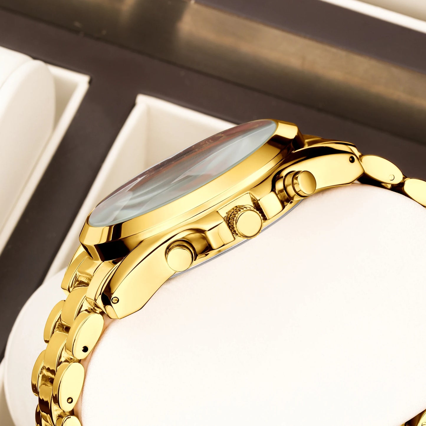 YaLaLuSi Elegant Two Tone Roman Dial Quartz Wristwatch For Women